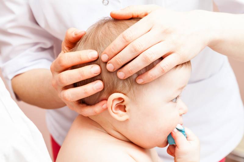 Douleur et traitement ostéopathique pour la plagiocéphalie chez le nouveau né à Roquevaire